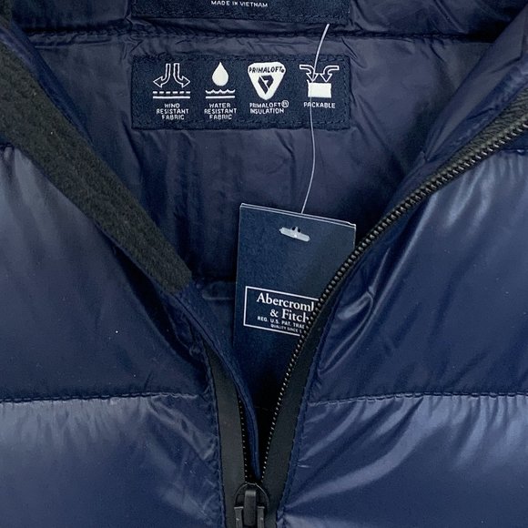 Abercrombie & Fitch Lightweight hooded Puffer - M's Small - Picture 2 of 3